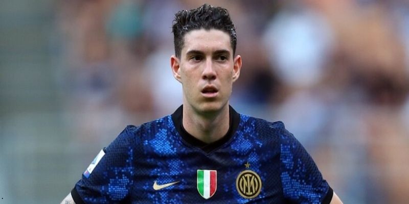 Phương pháp rèn luyện footwork phòng ngự ở môi trường bóng đá