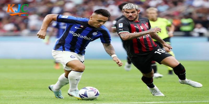 Top 5 hậu vệ viên với chỉ số Crossing Ấn Tượng Nhất