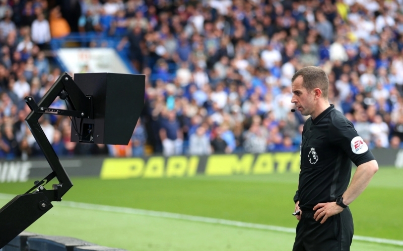 Công nghệ VAR Công bằng tuyệt đối hay đang giết chết cảm xúc