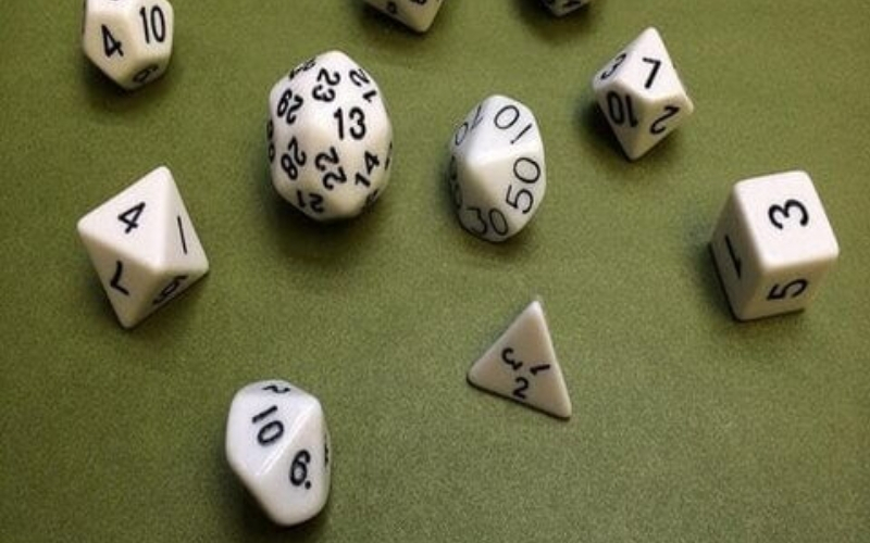 Hướng dẫn chọn mua và sử dụng xúc xắc RPG hiệu quả nhất