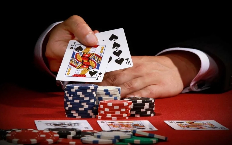 Kiểm soát cảm xúc và nghệ thuật giữ vững Poker Face