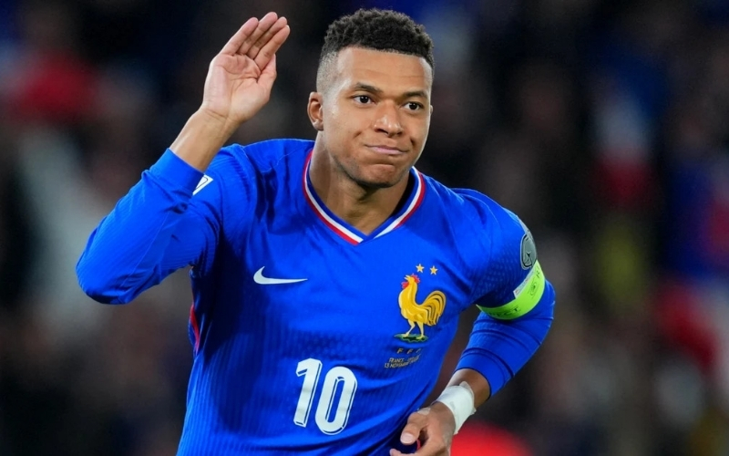 Kỷ nguyên Kylian Mbappe: Hành trình chinh phục những cột mốc lịch sử mới