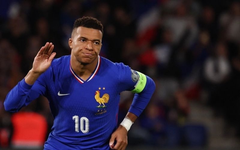 Pha đá phạt hàng rào ghi bàn không thể cản phá tại kỳ World Cup 2026