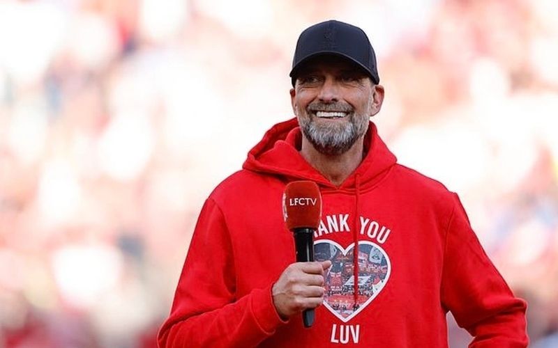 Jurgen Klopp và những giọt nước mắt nghẹn ngào trong ngày chia tay Liverpool