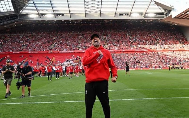 Vinh quang đỉnh cao tại Ngoại hạng Anh và Champions League