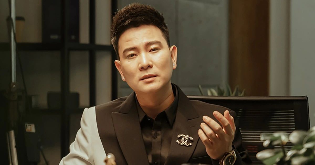 Đinh Tùng Huy thể hiện ca khúc Ai Chung Tình Được Mãi
