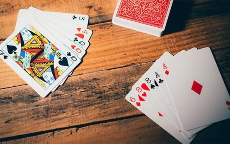 Luật chơi Phỏm ù đền và các tình huống phạt tiền cần nhớ